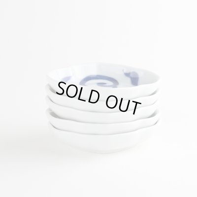 画像10: 染付唐草 木甲小皿