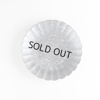 画像2: 銀化粧 菊割4.5寸皿