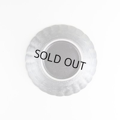 画像3: 銀化粧 菊割4.5寸皿