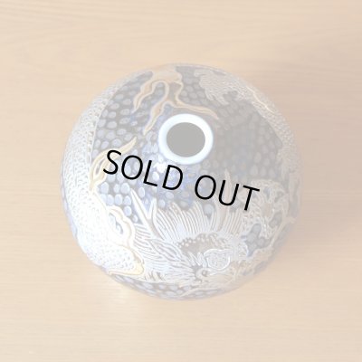 画像4: 鉄釉 プラチナ彩 龍絵 小花瓶 藤井錦彩 作