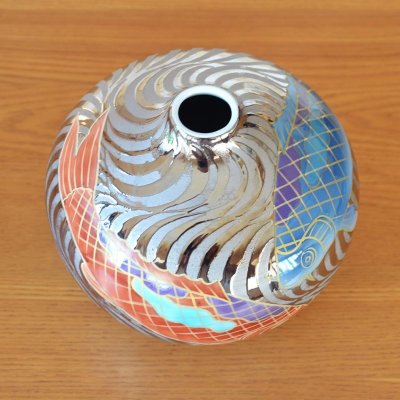 画像4: プラチナ流水 鯉絵 小花瓶 藤井錦彩 作