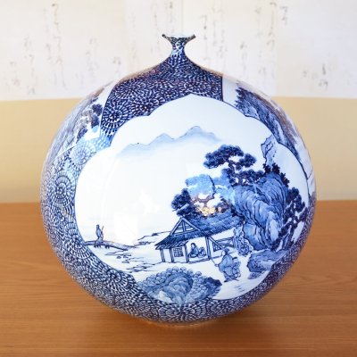 画像2: 大作 染付蛸唐草 間取山水絵 大壷 藤井錦彩 作