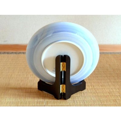 画像3: 金襴手（金箔）松 ６寸飾皿（19cm）（皿立 / 木箱付）