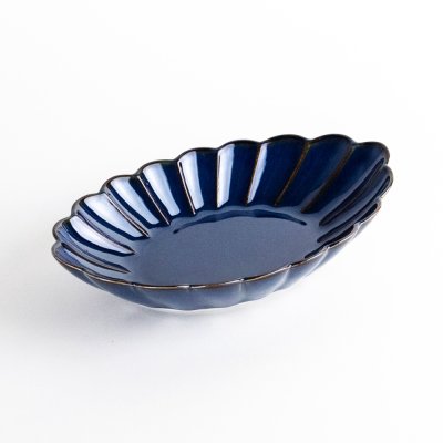 群青　菊彫楕円鉢