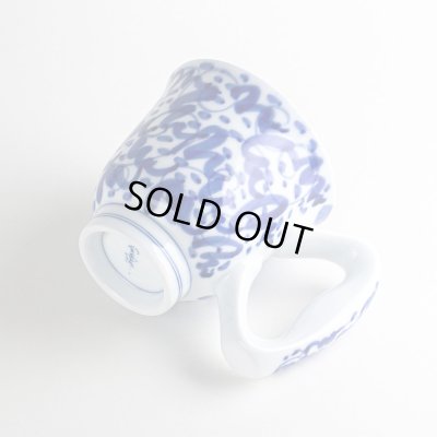 画像5: 持ちやすい！淡彩唐草 ビッグハンドルマグカップ