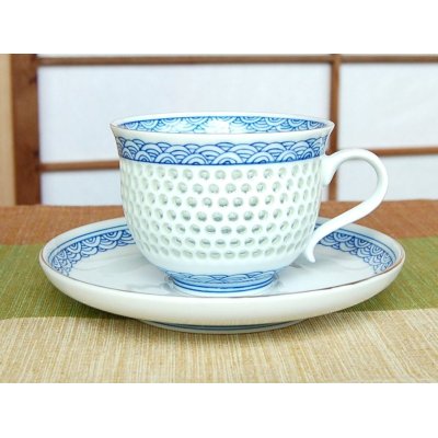 画像2: 水晶彫青海波 コーヒー碗皿