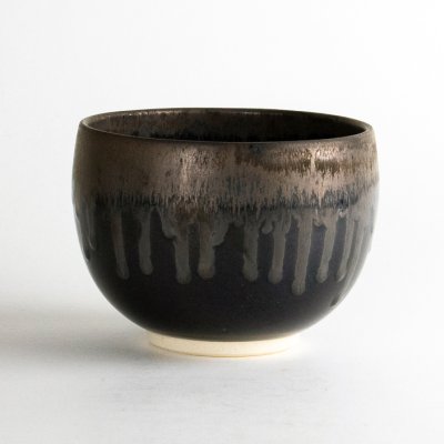 玄流（げんりゅう）　丸抹茶碗（木箱入）