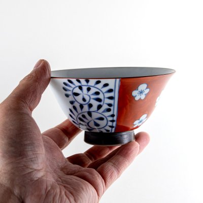 画像5: 【名入れ・名前入り】梅濃唐草 （赤）茶碗