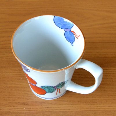 画像5: 還暦祝い 無病息災を願った縁起物ギフト 有田焼 マグカップ 鍋島六瓢 赤 還暦熨斗・メッセージカード付き 木箱入り