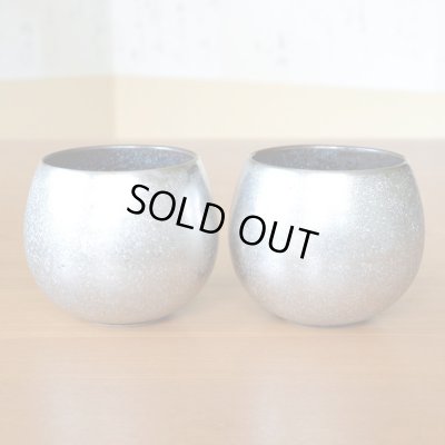 画像3: 銀婚式 プレゼント 有田焼 ロックグラス ペアー 銀彩しずく ロックカップ のし・メッセージカード付き 木箱入り