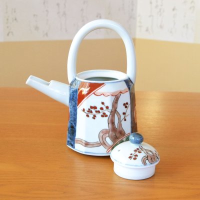 画像7: 退職祝い 酒器 セット 日本酒用 有田焼 感謝を込めた木箱ギフト 片口注器1個 ぐい呑み盃2個 古伊万里 持ち手付き