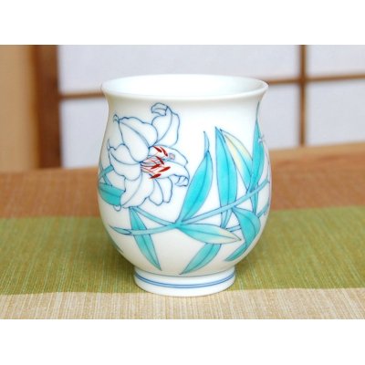 画像2: 【名入れ・名前入り】白カサブランカ 湯呑（木箱入）