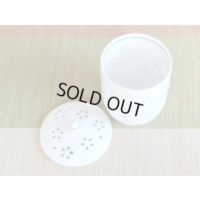 画像3: 水晶彫花詰（大） 蓋付湯呑（木箱入）