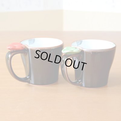 画像5: 結婚祝い プレゼント 有田焼 マグカップ ペアー 花絵蒔 赤・緑 のし・メッセージカード付き