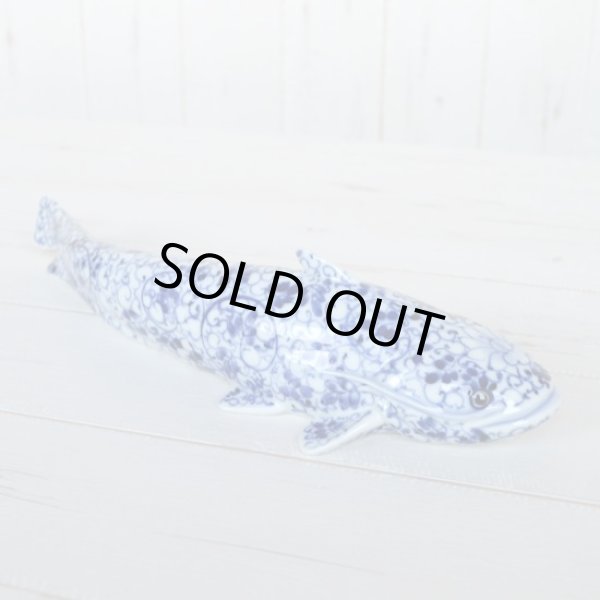 画像2: 花唐草 なまず置物（30cm） (2)