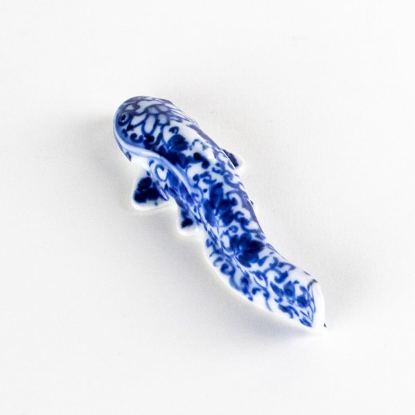 画像4: 花唐草なまず　箸置　 (4)