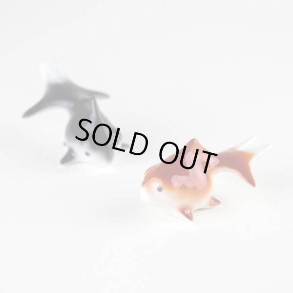 画像3: 出目金(黒/赤)ペアー 置物 (3)