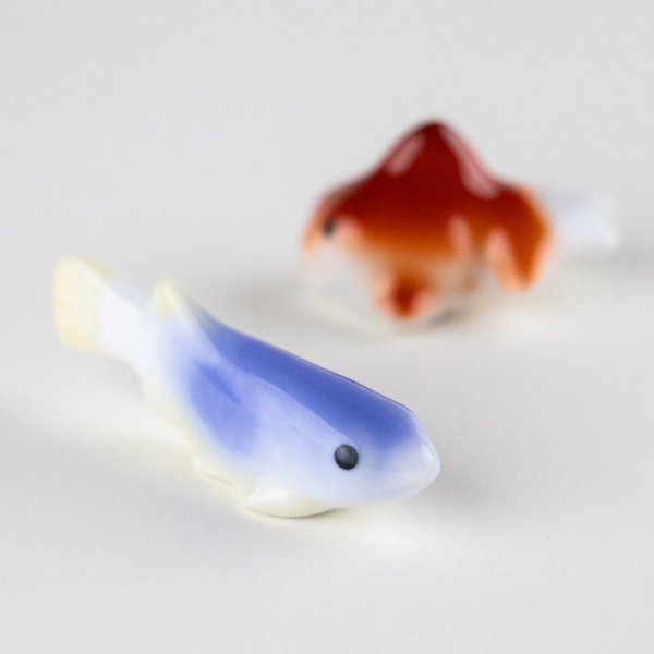 画像2: めだか/ミニ出目金(ペアー) 置物 (2)