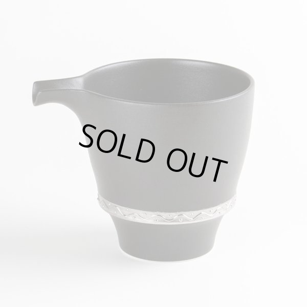 画像1: いぶし銀 片口注器 (1)