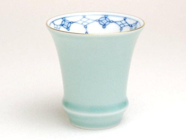 画像2: 青磁瓔珞(反り型)日本酒グラス SAKE GLASS (2)