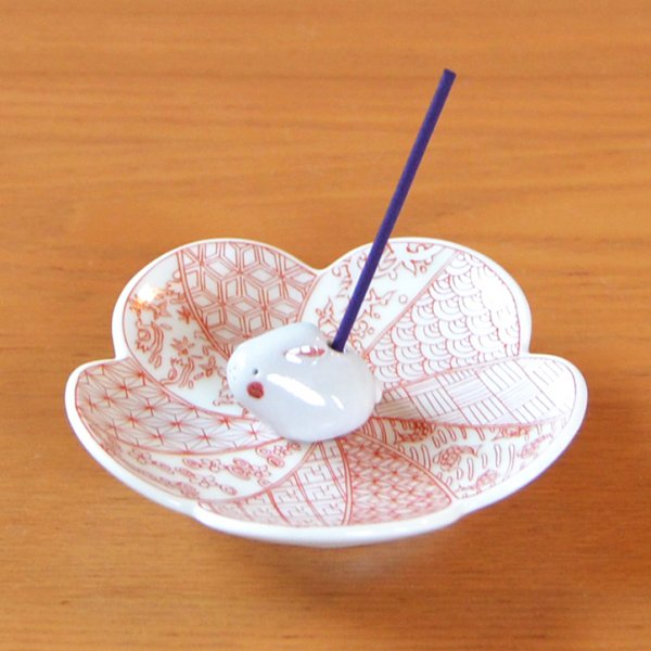 錦祥瑞（赤）　お香立て（うさぎ）