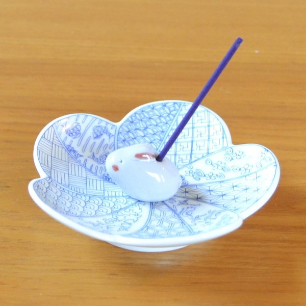 錦祥瑞（青）　お香立て（うさぎ）