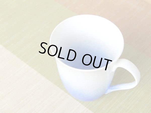 画像3: 【名入れ・名前入り】藍染水滴 マグカップ（馬場真右エ門窯/木箱付） (3)