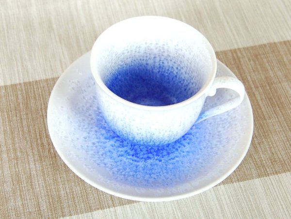画像3: 藍染水滴 コーヒー碗皿(木箱入) (3)