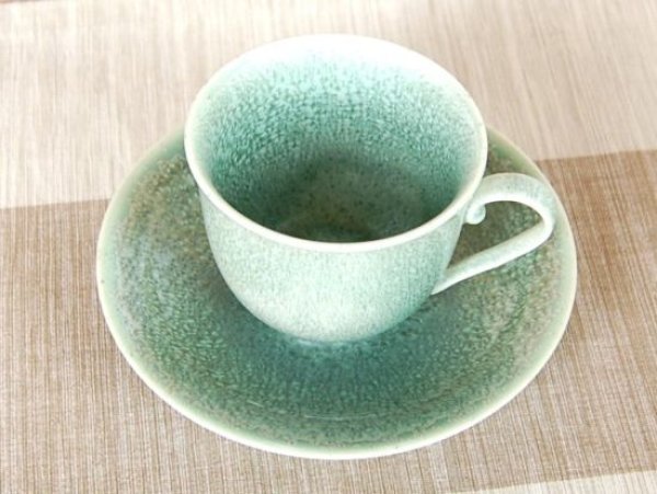 画像3: 鶯玉 コーヒー碗皿(木箱入) (3)