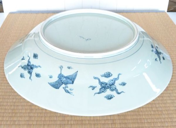 画像2: タコ唐草 特大皿(2尺) 径61cm(馬場真右エ門窯) (2)