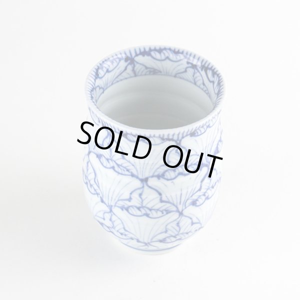 画像2: 花弁紋 手造り湯呑(大) (2)