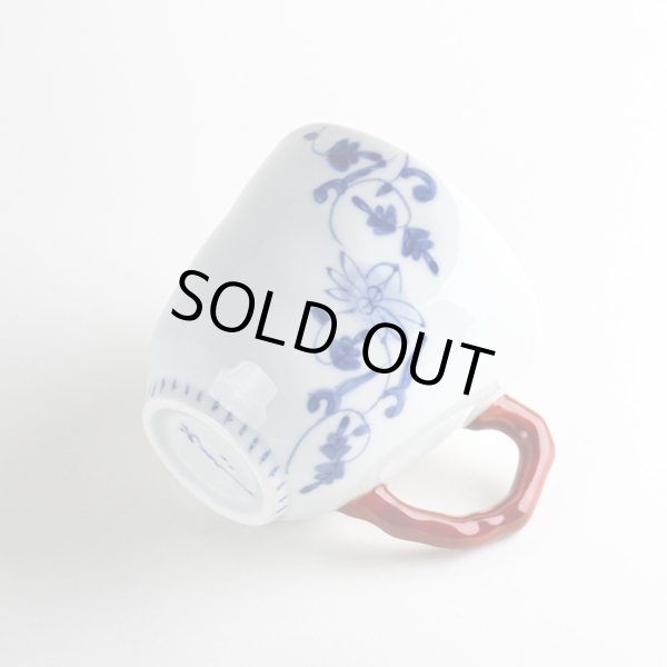 画像5: 【名入れ・名前入り】花帯唐草(赤) マグカップ (5)