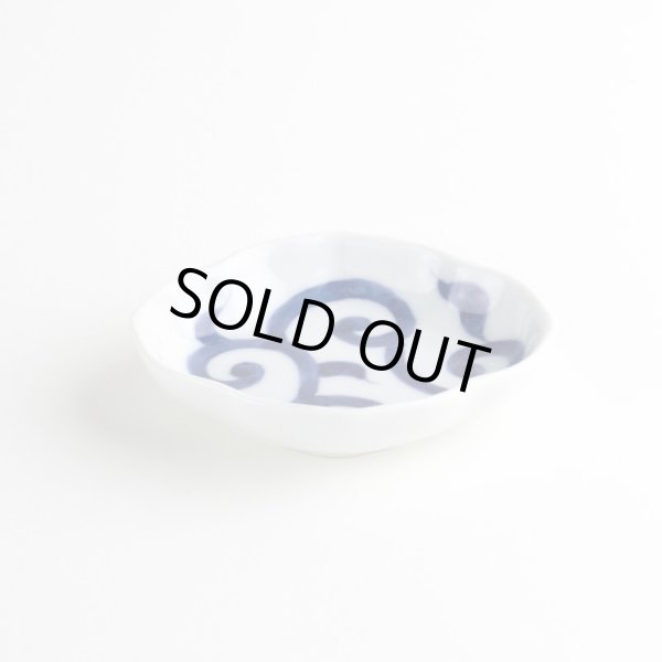 画像3: 染付唐草 木甲小皿 (3)