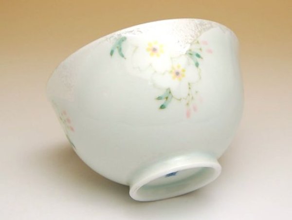 画像2: 華の舞（薄緑） 茶碗 (2)