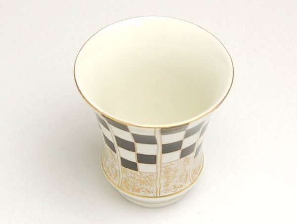 画像2: 祝い市松・黒(反り型)日本酒グラス SAKE GLASS (2)