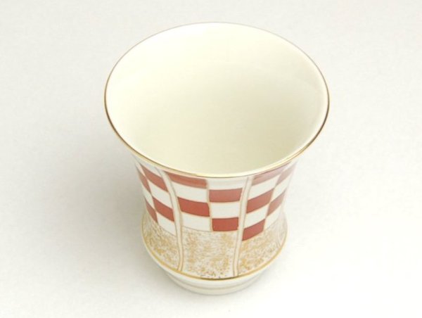 画像2: 祝い市松・赤(反り型)日本酒グラス SAKE GLASS (2)