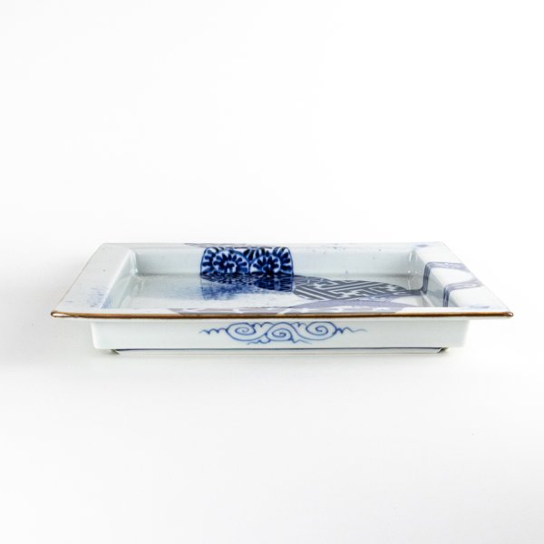 画像2: 古染丸繋ぎ紋　正角盛皿 (2)