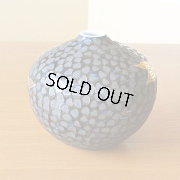 画像3: 鉄釉金プラチナ彩鯉絵 小壷 (3)