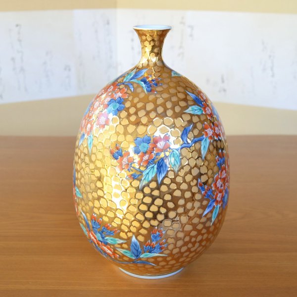 画像4: 黄金桜絵 花瓶 藤井錦彩 作 (4)