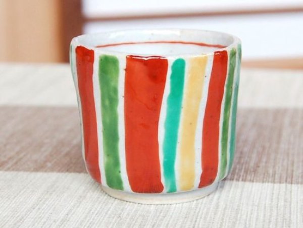 画像2: 赤絵十草 ぐい飲み(木箱入) (2)