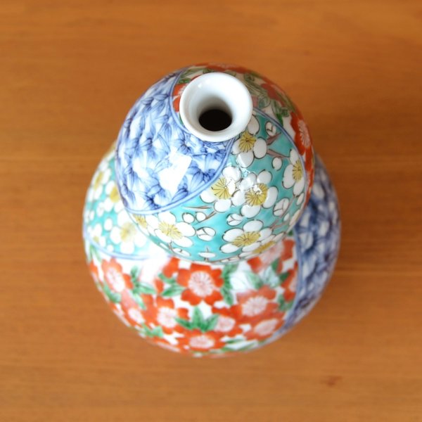 画像3: 染錦桜笹梅 瓢型花瓶 北村福次 作 (3)