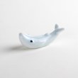 くじら（青白磁）　箸置