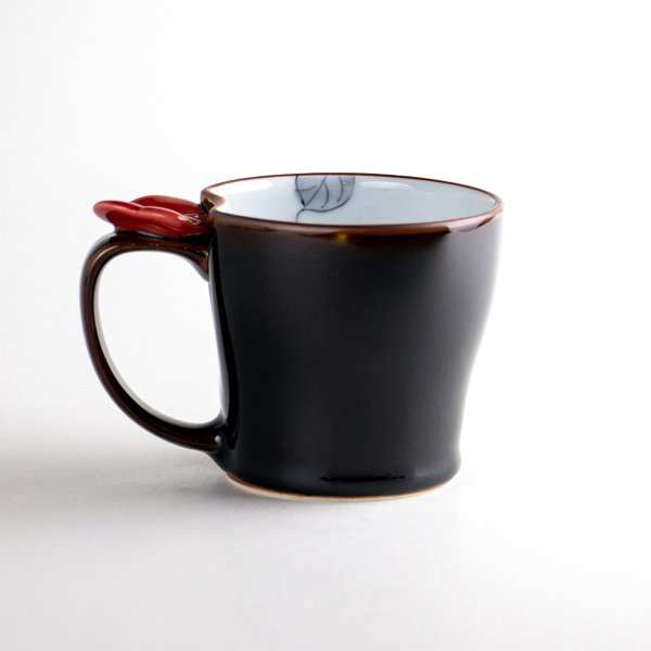 画像2: 【名入れ・名前入り】花絵蒔(赤) マグカップ (2)