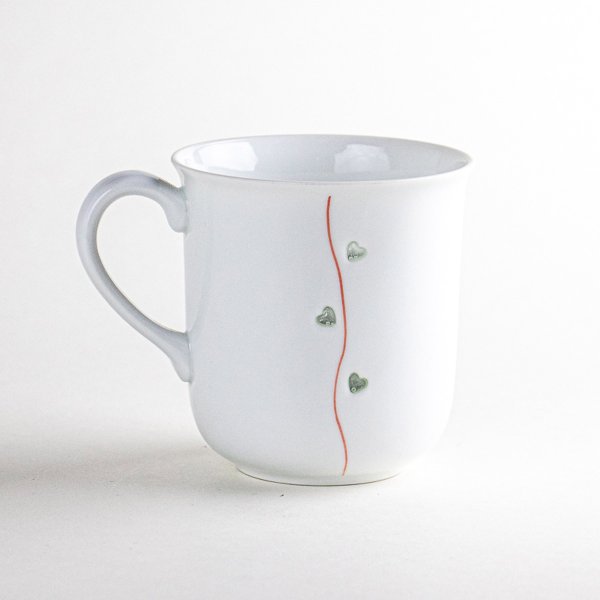 画像2: 【名入れ・名前入り】水晶彫ハートライン(赤) マグカップ (2)