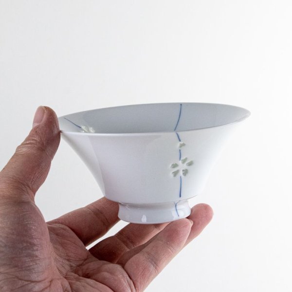 画像5: 水晶彫花あそび(青)茶碗 (5)