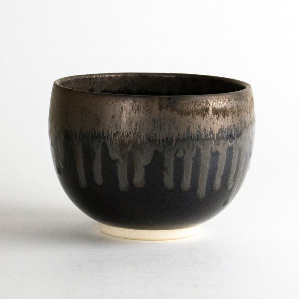 玄流（げんりゅう）　丸抹茶碗（木箱入）