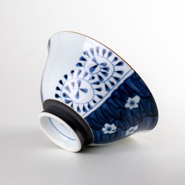 画像3: 梅濃唐草 (青)茶碗 (3)