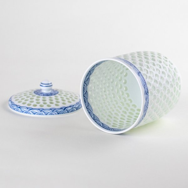 画像4: 水晶彫青海波 （大）蓋付き湯呑 (4)