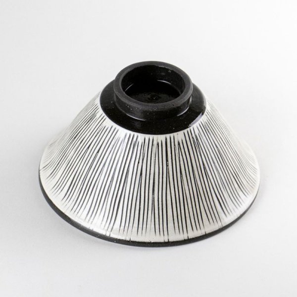 画像3: 線彫り(黒)茶碗 (3)