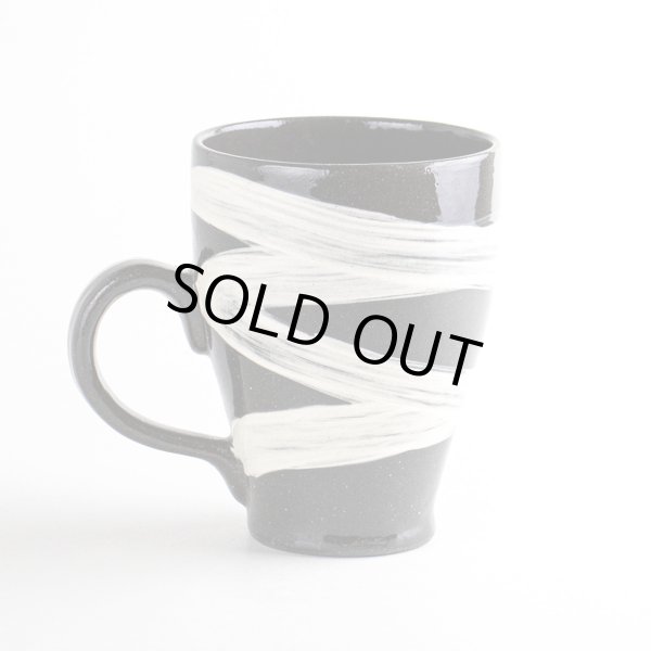 画像2: 【名入れ・名前入り】なると（黒）マグカップ (2)